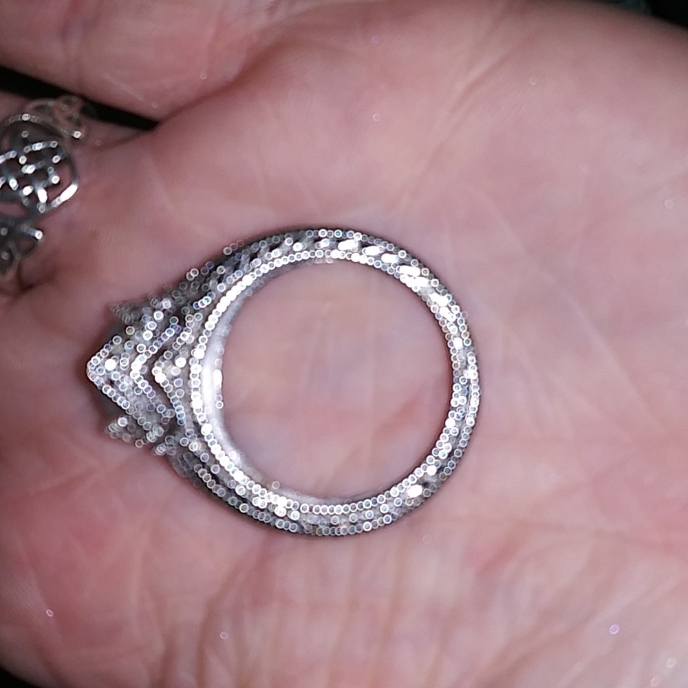 Womens Ring - Picture 3 of 5